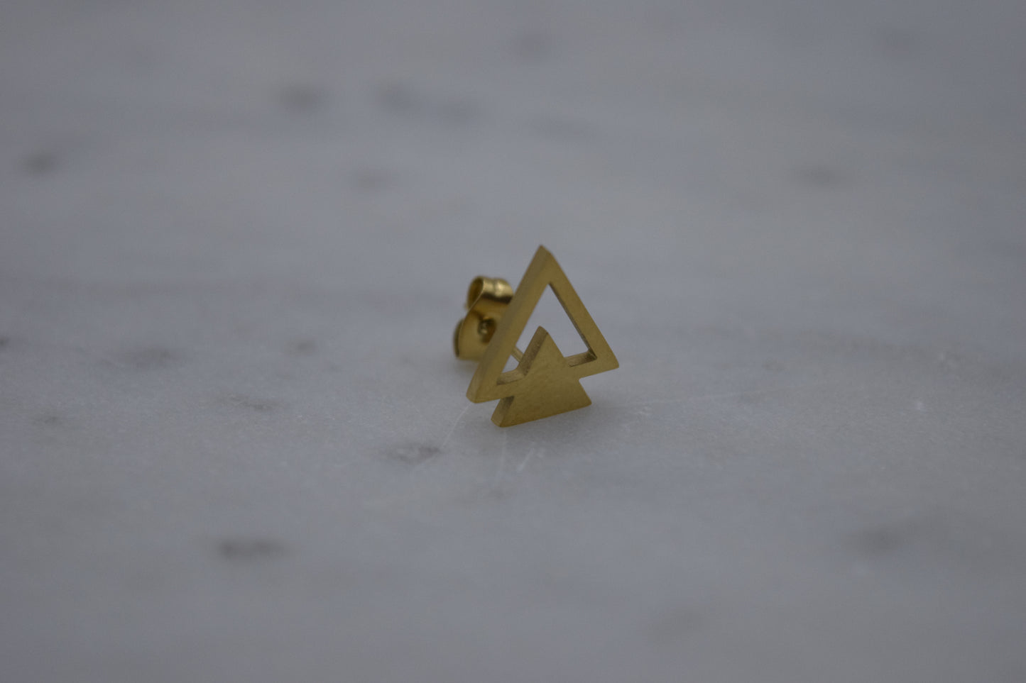 Double Triangle Gold